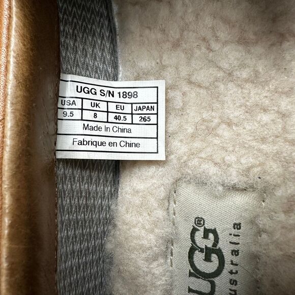 UGG Australia Waterproof Duck Shoe Flats Sherpa Lined Womens 9.5 - Picture 4 of 5